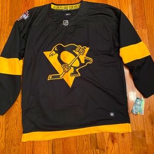 Pitsburgh Penguins Black and Yellow Jersey